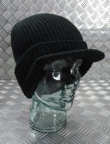 Black peak peaked - black,