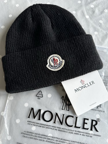 Moncler beanie black same - moncler,