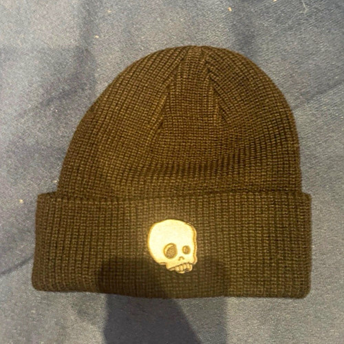 Brown acrylic knit skull - brown,